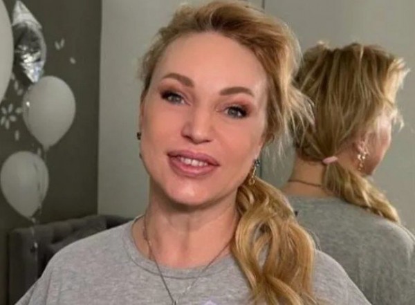 Алла Довлатова ушла из эфира "Русского радио" Алла Довлатова ушла из эфира "Русского радио"