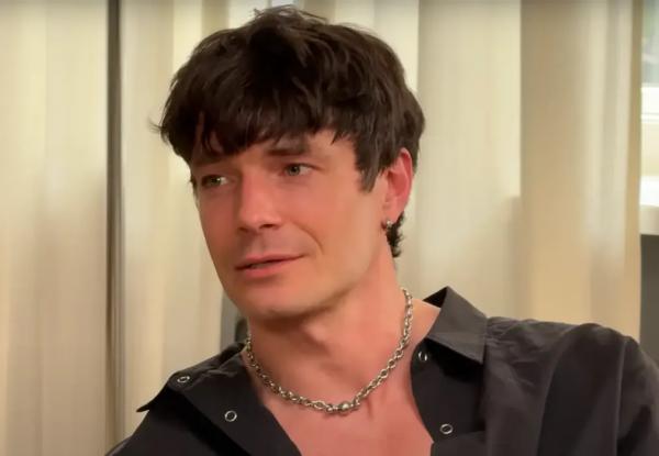 "За красоту внешнюю — спасибо маме с папой". Максим Матвеев рассказал о детях от Елизаветы Боярской, комплексах и гороскопах "За красоту внешнюю — спасибо маме с папой". Максим Матвеев рассказал о детях от Елизаветы Боярской, комплексах и гороскопах