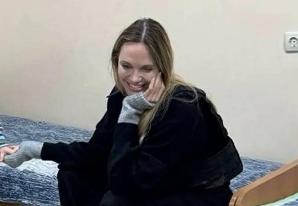 Анджелина Джоли рассказала о своей поездке в Херсон Анджелина Джоли рассказала о своей поездке в Херсон