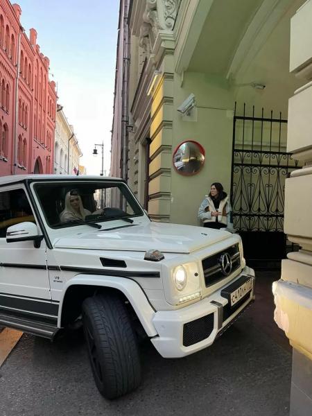 
Алена Шишкова продала дорогой подарок Тимати            