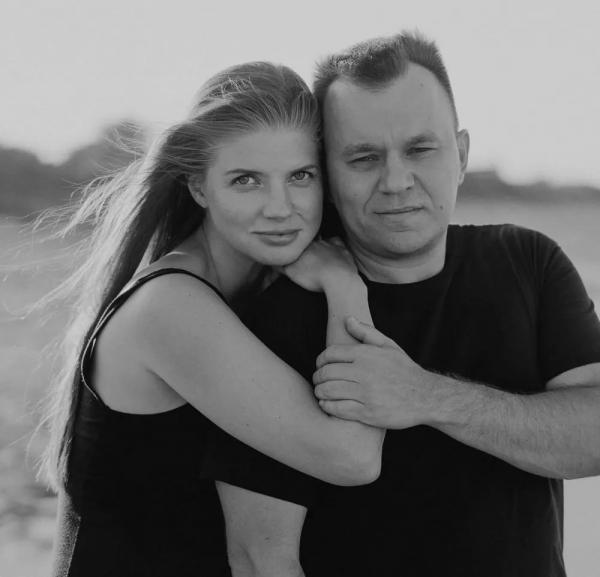
Настя Задорожная трогательно поздравила мужа с годовщиной знакомства            