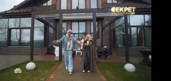 "Галкин* предал свою страну, Алла зря уехала". Филипп Киркоров высказался об уехавшей из России Алле Пугачёвой, своих детях и пластике "Галкин* предал свою страну, Алла зря уехала". Филипп Киркоров высказался об уехавшей из России Алле Пугачёвой, своих детях и пластике