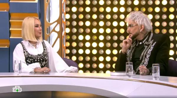 "Галкин* предал свою страну, Алла зря уехала". Филипп Киркоров высказался об уехавшей из России Алле Пугачёвой, своих детях и пластике "Галкин* предал свою страну, Алла зря уехала". Филипп Киркоров высказался об уехавшей из России Алле Пугачёвой, своих детях и пластике