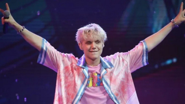 Ваню Дмитриенко обвинили в плагиате